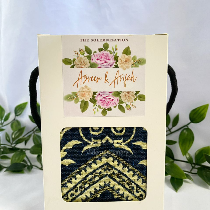 Sejadah Muka in Window Box